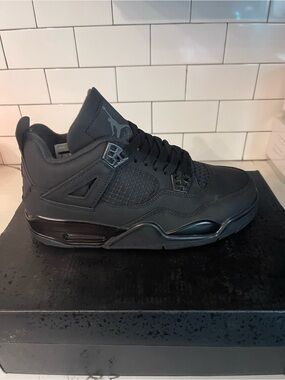 Men’s Retro 4 Black Cat 2025 Size 7.5.